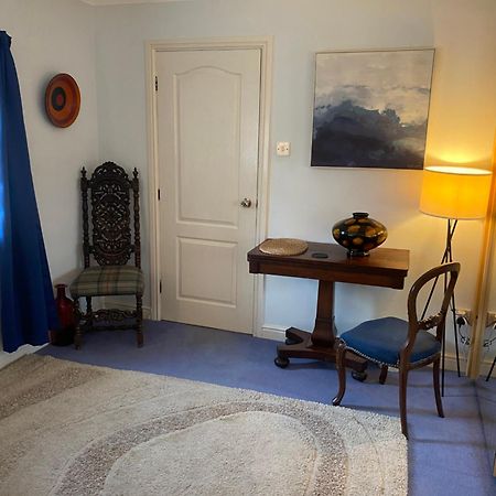 Beautiful Private Room With Kingsize Bed And Large Private En-Suite ピーターバラ エクステリア 写真